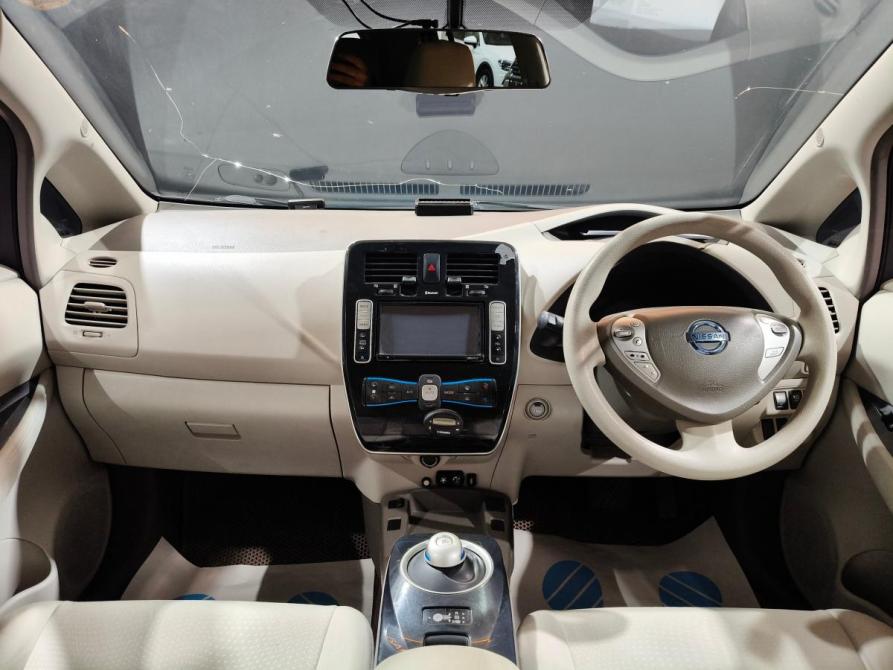 Nissan Leaf I (ZE0/AZE0) Уфа  - изображение 9