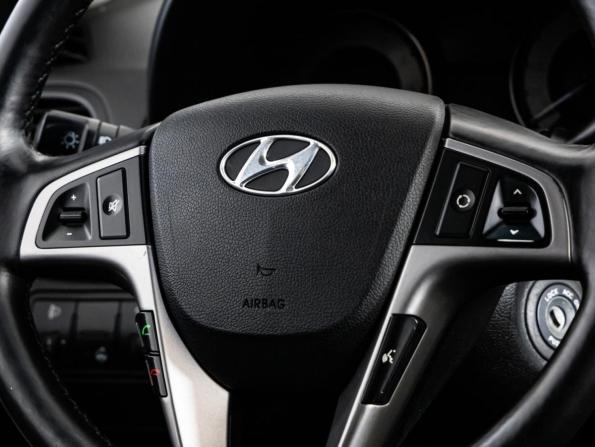 Hyundai Solaris I Рестайлинг с пробегом 2016 года, цена 999 000 рублей, 184660 км, седан, Автокод Объявления