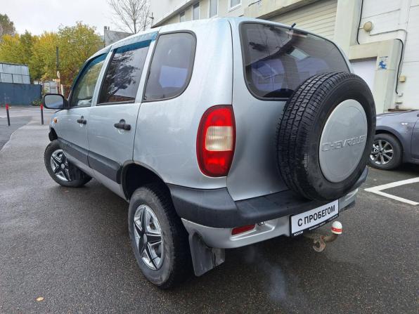 Chevrolet Niva I с пробегом 2004 года, цена 349 000 рублей, 129223 км, внедорожник, Автокод Объявления
