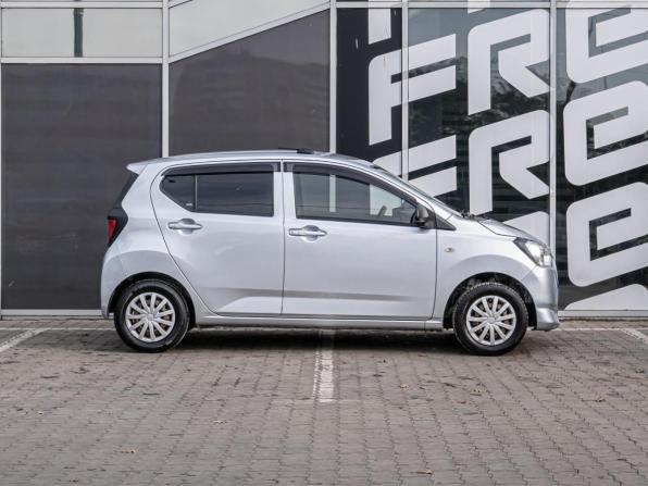 Daihatsu Mira e:S II с пробегом 2021 года, цена 901 000 рублей, 68273 км, хэтчбек, Автокод Объявления