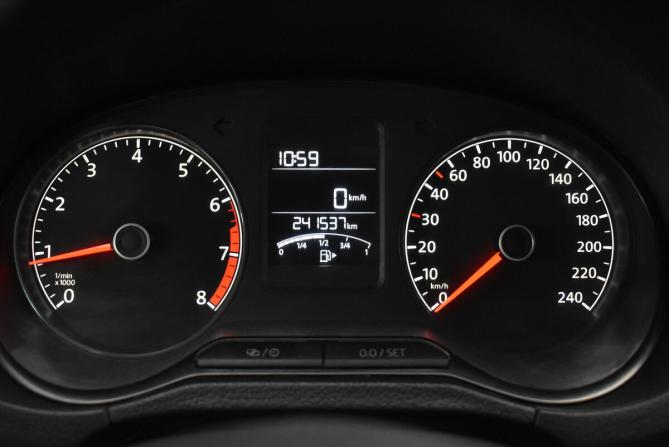 Volkswagen Polo V с пробегом 2015 года, цена 730 000 рублей, 241537 км, седан, Автокод Объявления