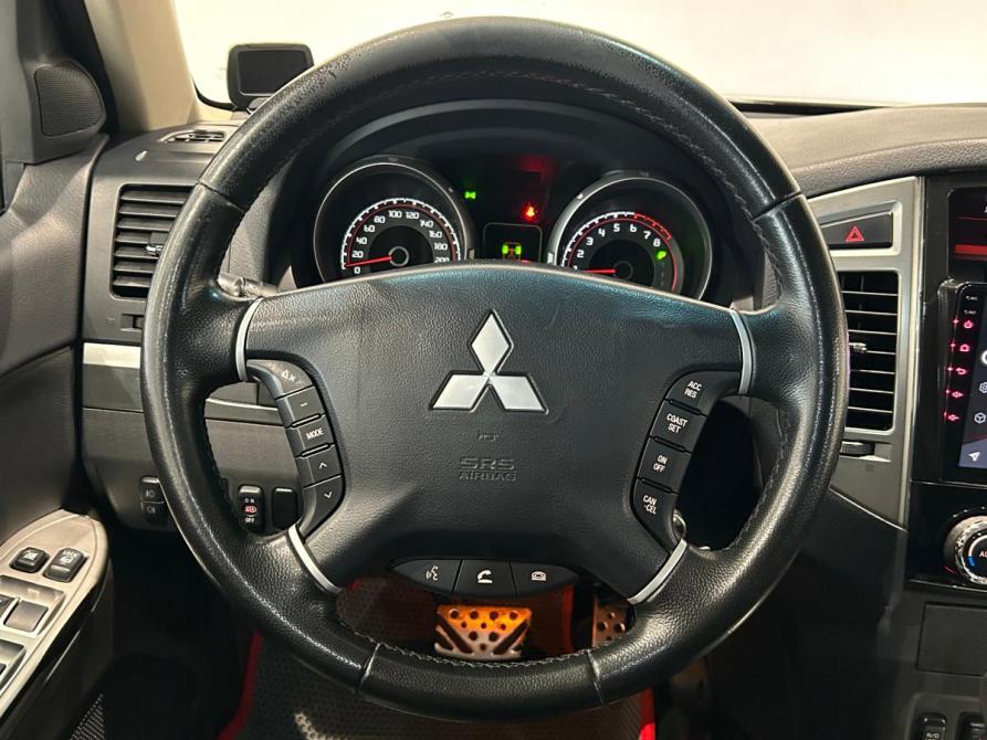 Mitsubishi Pajero IV Рестайлинг 2 Санкт-Петербург  - изображение 20