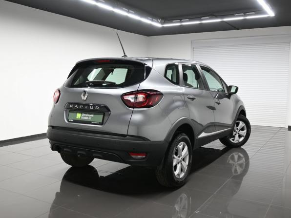 Renault Kaptur I Рестайлинг с пробегом 2021 года, цена 1 745 000 рублей, 30956 км, внедорожник, Автокод Объявления