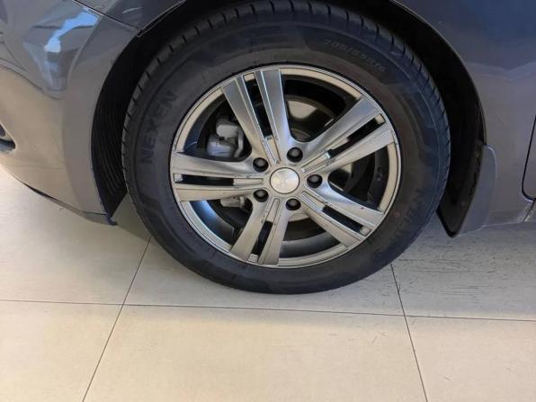 Kia Ceed II с пробегом 2012 года, цена 750 000 рублей, 200529 км, универсал, Автокод Объявления