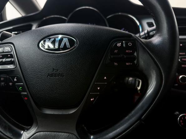 Kia Ceed II с пробегом 2014 года, цена 1 050 000 рублей, 128582 км, хэтчбек, Автокод Объявления