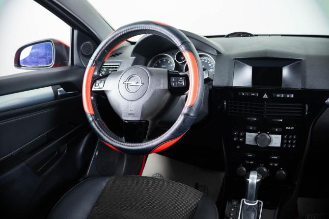 Opel Astra H Рестайлинг с пробегом 2008 года, цена 599 000 рублей, 235000 км, седан, Автокод Объявления