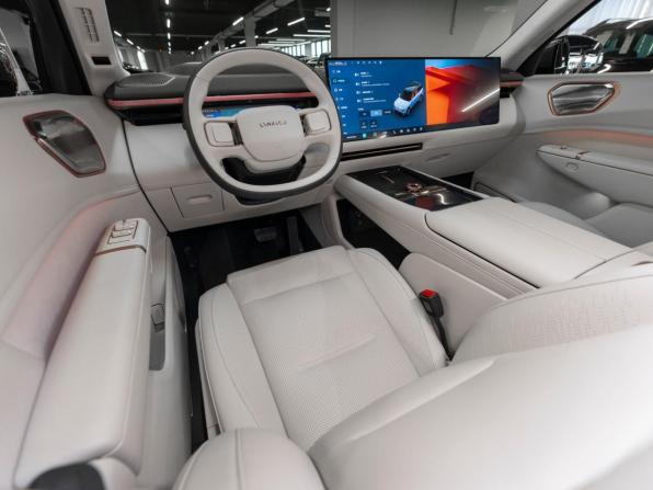 Lynk &amp; Co 900 с пробегом 2026 года, цена 8 350 000 рублей, 27 км, внедорожник, Автокод Объявления