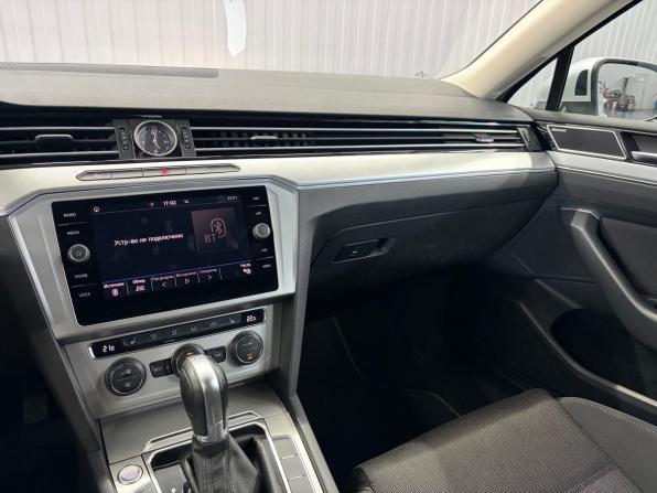 Volkswagen Passat B8 Рестайлинг с пробегом 2019 года, цена 2 097 000 рублей, 237319 км, универсал, Автокод Объявления
