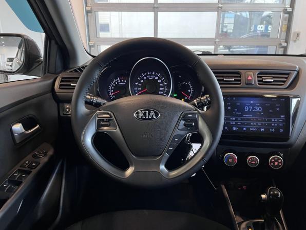 Kia Rio III Рестайлинг с пробегом 2017 года, цена 1 145 000 рублей, 102642 км, седан, Автокод Объявления