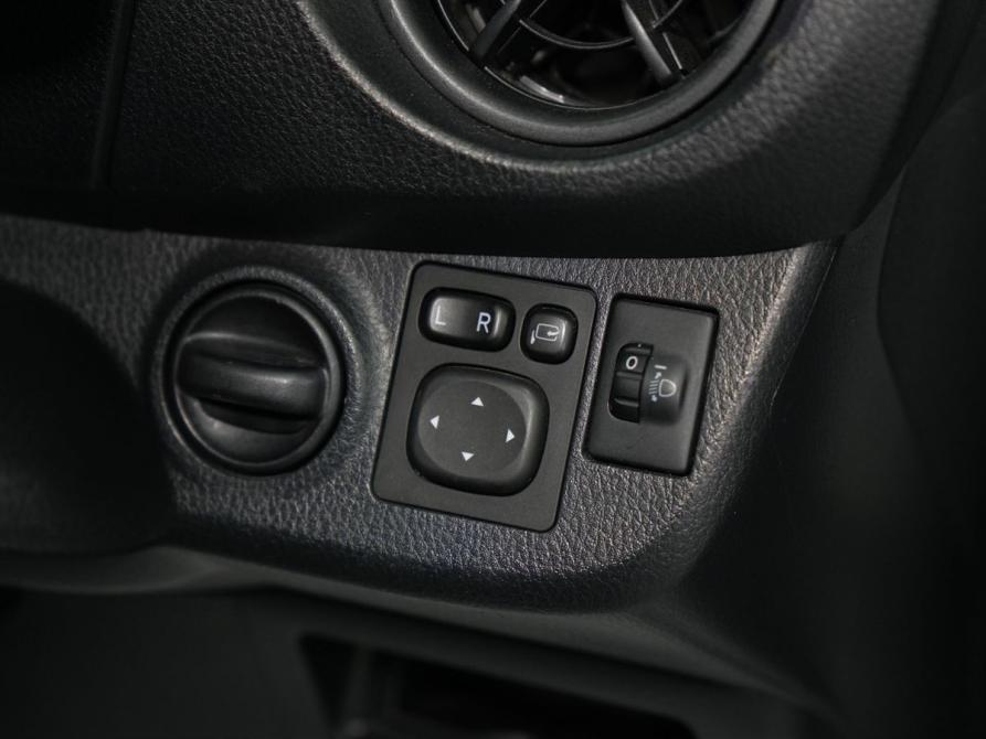 Toyota Vitz III (XP130) Рестайлинг 2 Новосибирск  - изображение 12