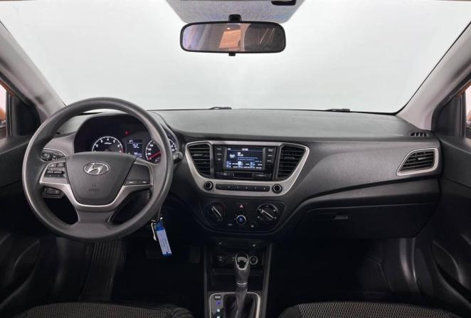 Hyundai Solaris II с пробегом 2018 года, цена 1 270 000 рублей, 68407 км, седан, Автокод Объявления