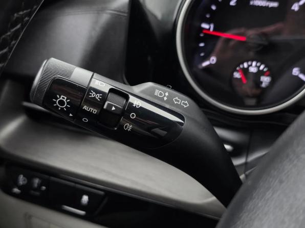 Kia Carnival IV с пробегом 2021 года, цена 3 550 000 рублей, 129534 км, минивэн, Автокод Объявления
