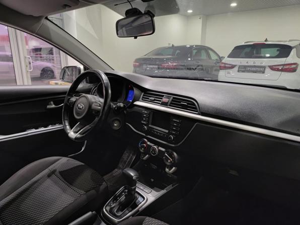 Kia Rio IV с пробегом 2018 года, цена 1 245 000 рублей, 97928 км, седан, Автокод Объявления