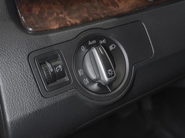 Volkswagen Passat B7 с пробегом 2011 года, цена 920 000 рублей, 176588 км, седан, Автокод Объявления