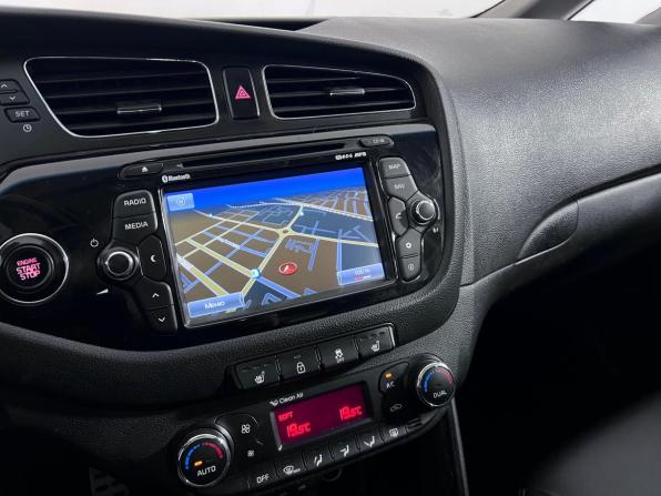 Kia Ceed II с пробегом 2013 года, цена 1 075 000 рублей, 183668 км, хэтчбек, Автокод Объявления