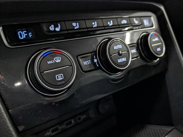 Volkswagen Tiguan II с пробегом 2019 года, цена 2 650 000 рублей, 79091 км, внедорожник, Автокод Объявления