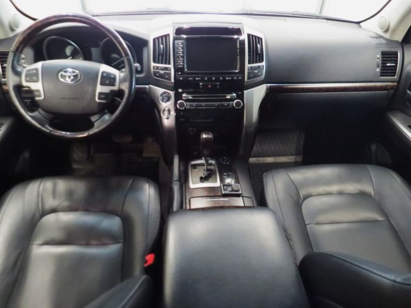 Toyota Land Cruiser 200 Series Рестайлинг 1 с пробегом 2015 года, цена 4 600 000 рублей, 142516 км, внедорожник, Автокод Объявления