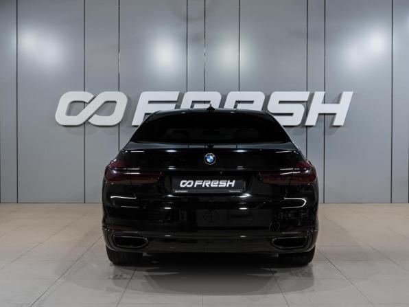 BMW 7 серии VI (G11/G12) с пробегом 2016 года, цена 3 199 000 рублей, 203753 км, седан, Автокод Объявления