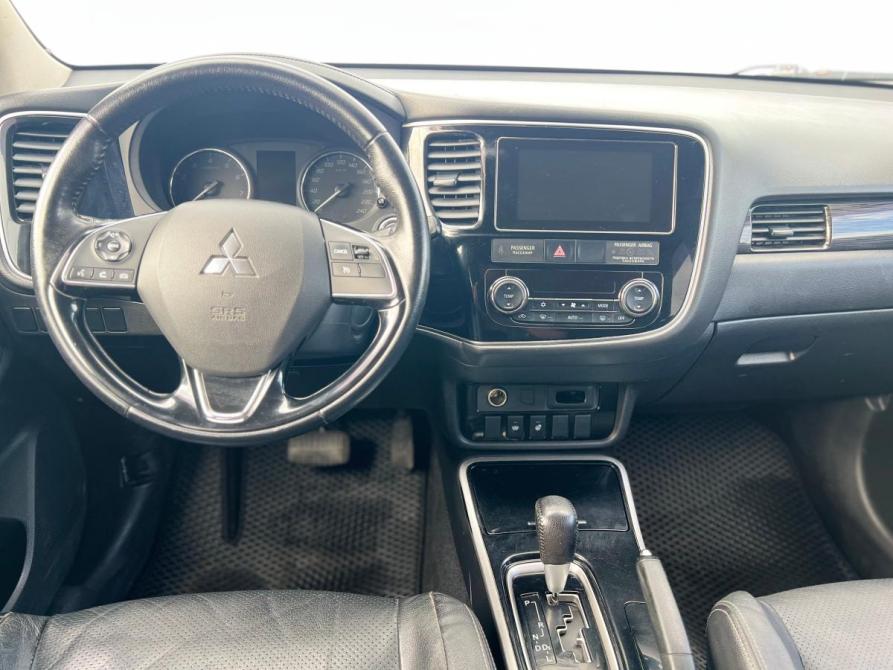 Mitsubishi Outlander III Рестайлинг 2 Санкт-Петербург  - изображение 11