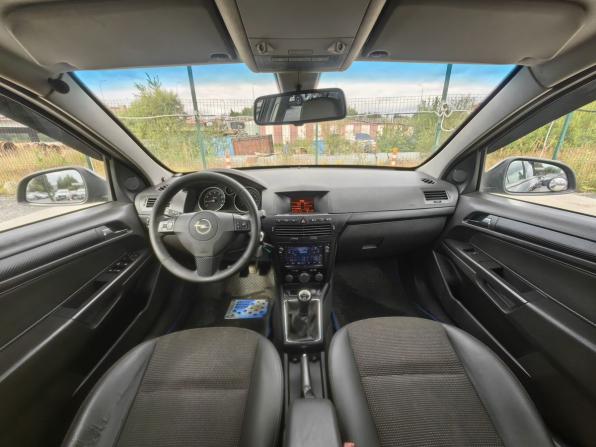 Opel Astra H Рестайлинг с пробегом 2012 года, цена 499 000 рублей, 95719 км, седан, Автокод Объявления