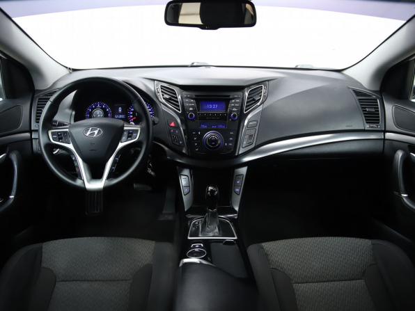 Hyundai i40 I с пробегом 2015 года, цена 1 050 000 рублей, 203242 км, седан, Автокод Объявления