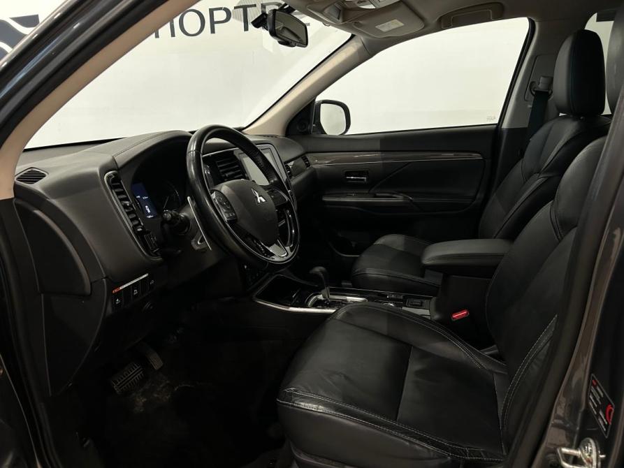 Mitsubishi Outlander III Рестайлинг 3 Санкт-Петербург  - изображение 15