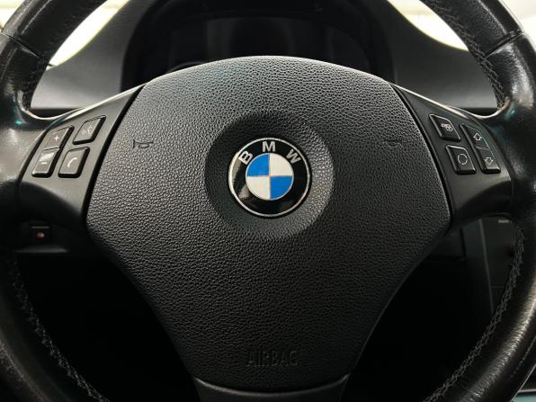 BMW 3 серии V (E90/E91/E92/E93) с пробегом 2006 года, цена 899 000 рублей, 180498 км, седан, Автокод Объявления
