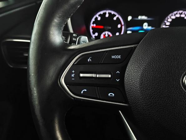 Hyundai Santa Fe IV Рестайлинг с пробегом 2021 года, цена 3 850 000 рублей, 57479 км, внедорожник, Автокод Объявления