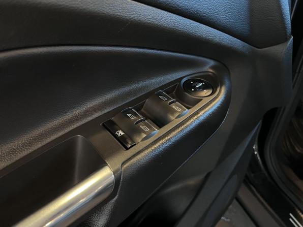 Ford Kuga II с пробегом 2013 года, цена 1 110 000 рублей, 136984 км, внедорожник, Автокод Объявления