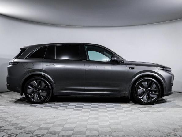 Li Auto (Lixiang) L7 I Рестайлинг с пробегом 2024 года, цена 6 919 000 рублей, 12500 км, внедорожник, Автокод Объявления