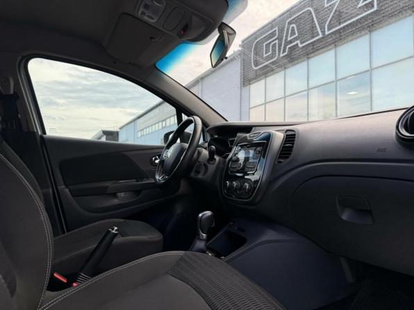Renault Kaptur I с пробегом 2019 года, цена 1 200 000 рублей, 105000 км, внедорожник, Автокод Объявления