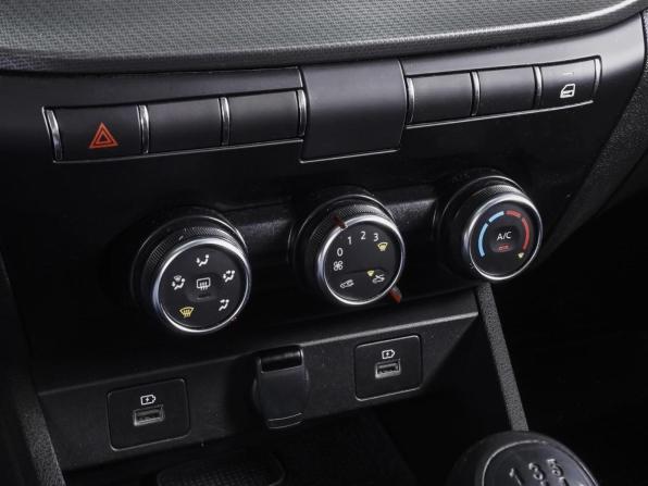 Lada (ВАЗ) Vesta I Рестайлинг (NG) с пробегом 2024 года, цена 1 330 000 рублей, 35615 км, седан, Автокод Объявления