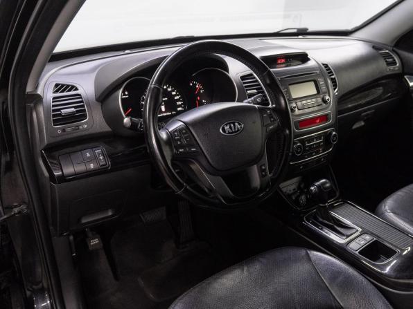 Kia Sorento II Рестайлинг с пробегом 2013 года, цена 1 690 000 рублей, 273610 км, внедорожник, Автокод Объявления