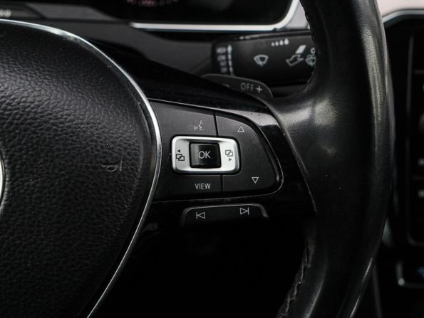 Volkswagen Passat B8 с пробегом 2019 года, цена 2 190 000 рублей, 175961 км, седан, Автокод Объявления