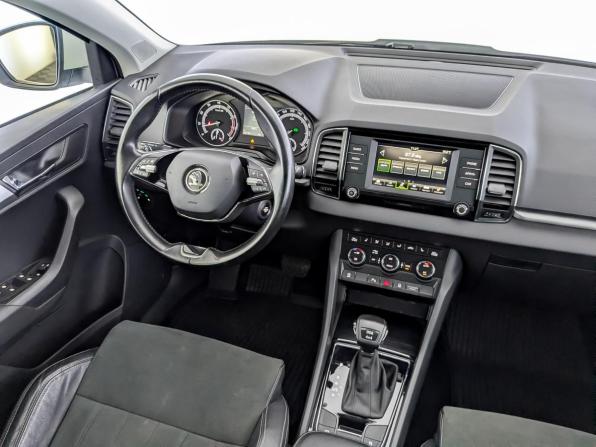 Skoda Karoq I с пробегом 2020 года, цена 2 100 000 рублей, 157099 км, внедорожник, Автокод Объявления