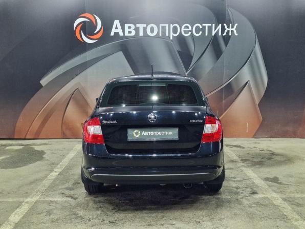 Skoda Rapid I с пробегом 2016 года, цена 1 050 000 рублей, 148000 км, лифтбек, Автокод Объявления