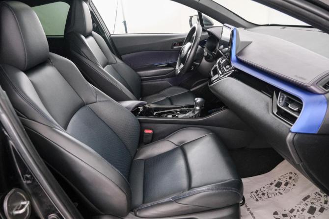 Toyota C-HR I Рестайлинг с пробегом 2020 года, цена 2 799 000 рублей, 20814 км, внедорожник, Автокод Объявления