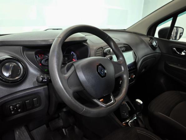 Renault Kaptur I с пробегом 2018 года, цена 1 490 000 рублей, 95458 км, внедорожник, Автокод Объявления