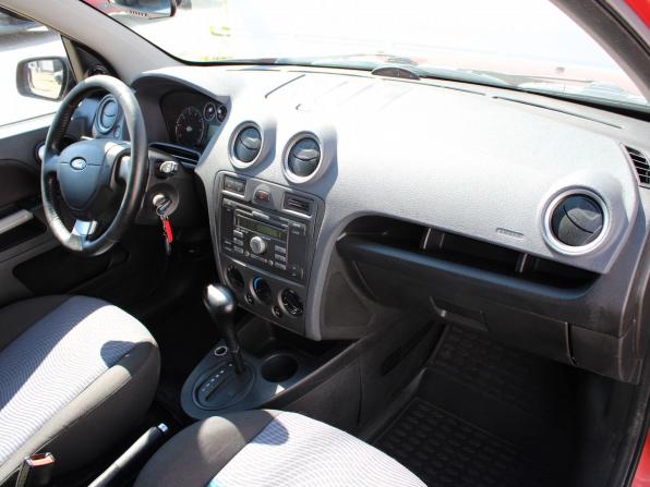 Ford Fusion I Рестайлинг с пробегом 2008 года, цена 439 000 рублей, 286772 км, хэтчбек, Автокод Объявления