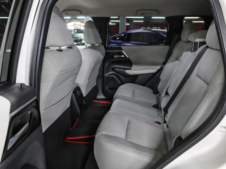 Mitsubishi Outlander IV Москва  - изображение 13