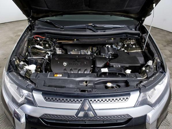 Mitsubishi Outlander III Рестайлинг 2 с пробегом 2018 года, цена 1 698 000 рублей, 156725 км, внедорожник, Автокод Объявления