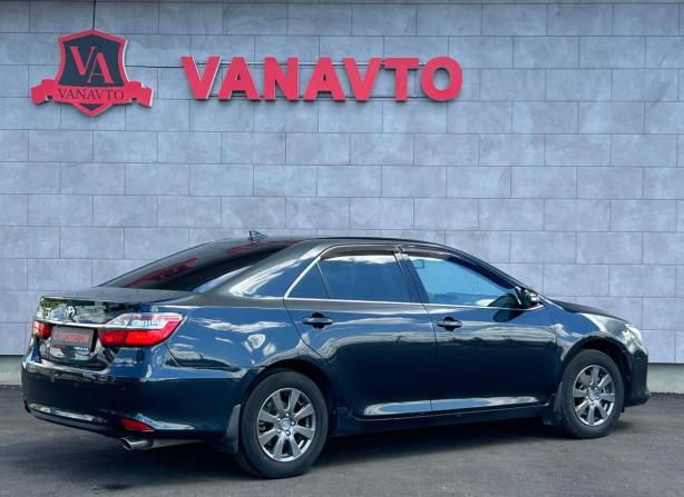 Toyota Camry VII (XV50) Рестайлинг 2 с пробегом 2017 года, цена 2 350 000 рублей, 117743 км, седан, Автокод Объявления