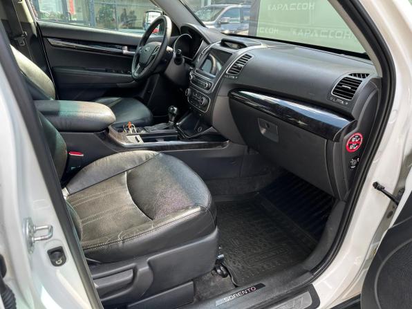 Kia Sorento II Рестайлинг с пробегом 2013 года, цена 1 700 000 рублей, 223309 км, внедорожник, Автокод Объявления