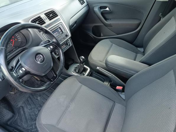 Volkswagen Polo V Рестайлинг с пробегом 2017 года, цена 920 000 рублей, 138823 км, седан, Автокод Объявления