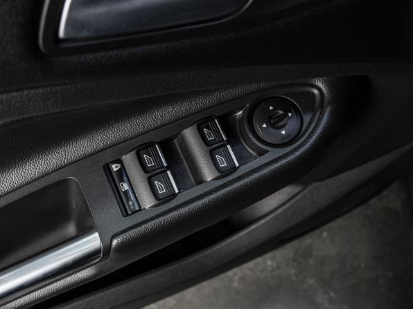 Ford Kuga II Рестайлинг с пробегом 2017 года, цена 1 375 000 рублей, 177081 км, внедорожник, Автокод Объявления