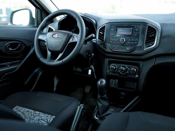 Lada (ВАЗ) XRAY I с пробегом 2017 года, цена 689 000 рублей, 94413 км, хэтчбек, Автокод Объявления