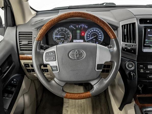 Toyota Land Cruiser 200 Series Рестайлинг 1 с пробегом 2012 года, цена 4 315 000 рублей, 129010 км, внедорожник, Автокод Объявления
