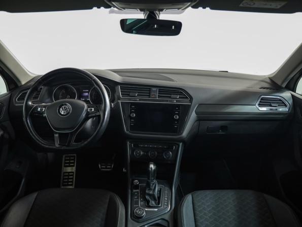 Volkswagen Tiguan II с пробегом 2018 года, цена 1 539 777 рублей, 330609 км, внедорожник, Автокод Объявления