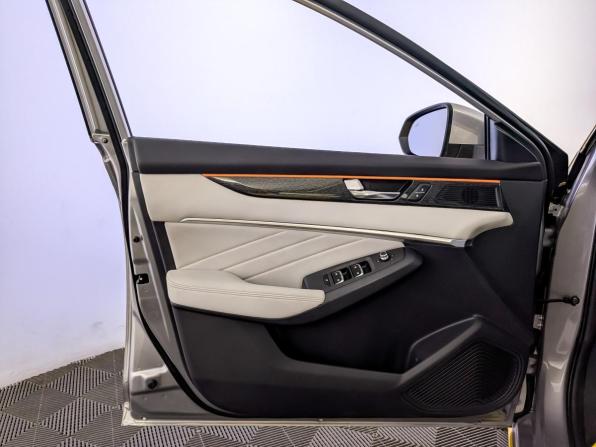 Dongfeng Shine Max с пробегом 2023 года, цена 1 525 000 рублей, 20032 км, седан, Автокод Объявления