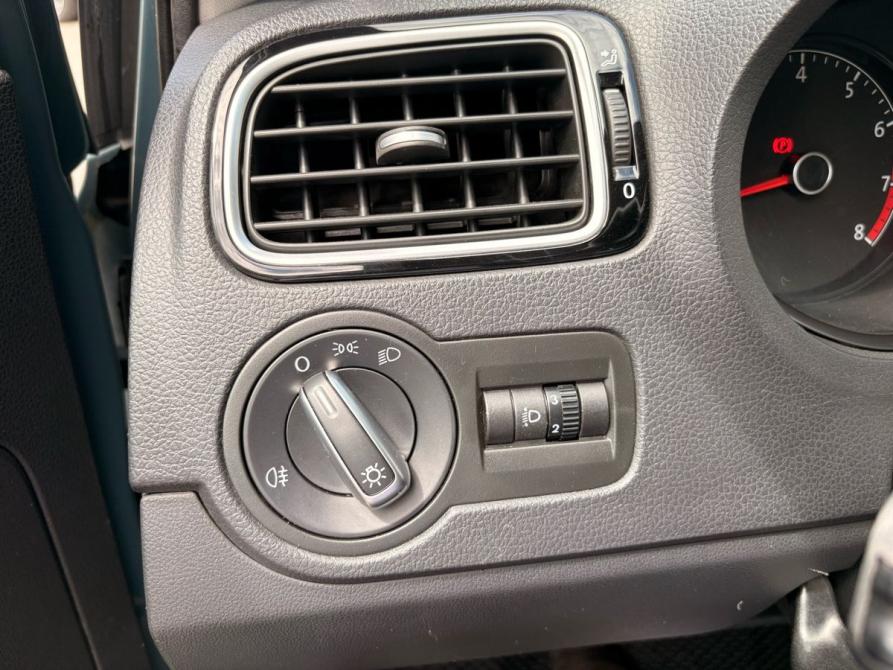 Volkswagen Polo V Рестайлинг Ростов-на-Дону  - изображение 14